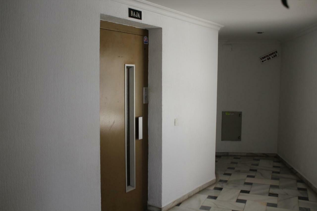 Apartamento Con Parking Gratuito Málaga Kültér fotó